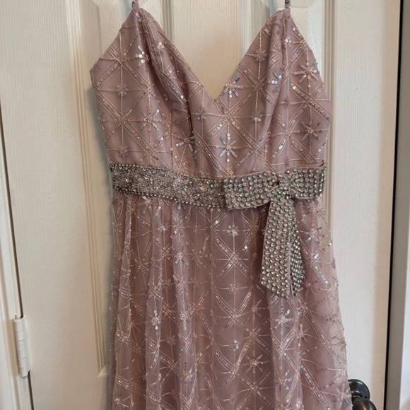 Mac Duggal 68050 Rhinestone Embellished Sweetheart Neckline Gown Size 4